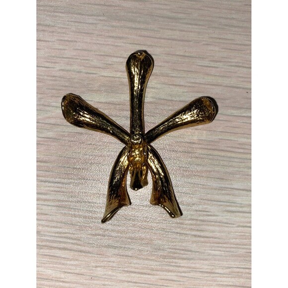 RISIS Gold Plated Orchid Brooch Or Pendant - Picture 1 of 11